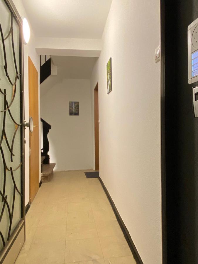 Kusch'Lige Kleine Wohnung Coblença Exterior foto